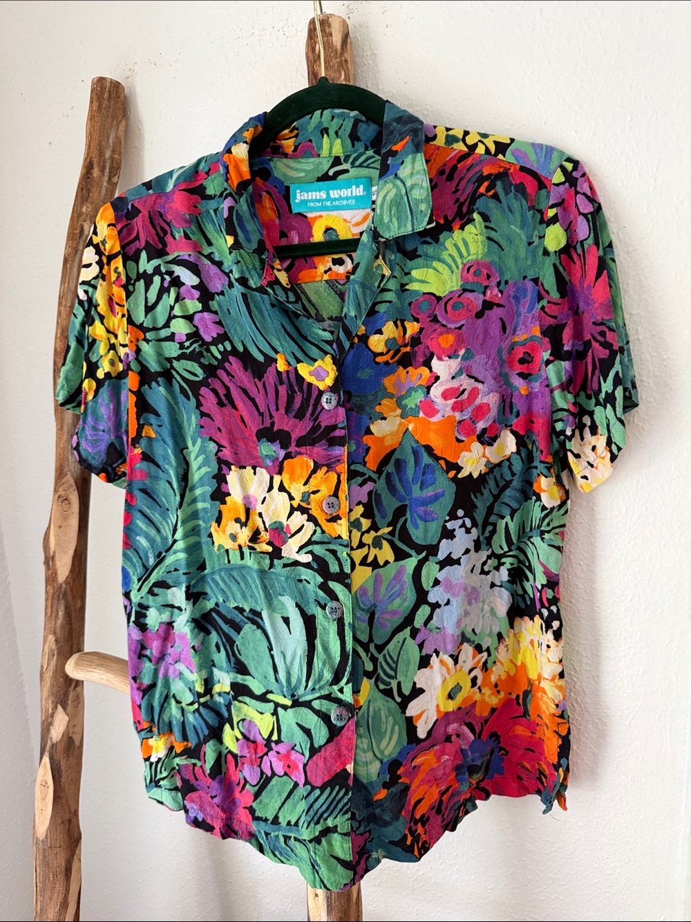 Jams World Tropical Hawaiian Floral Short Sleeve Colorful Button-Up Shirt Small